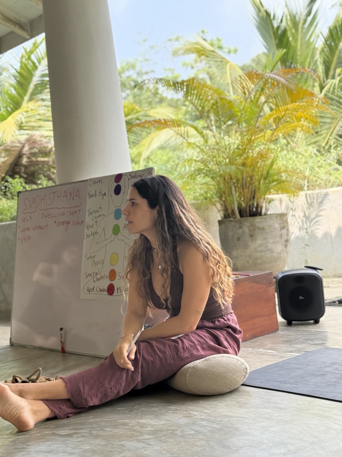 Victoria teaching about the chakras